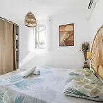 Julia Calme Spacieux - Parking Prive - Clim Apartman Menton