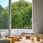Julia Calme Spacieux - Parking Prive - Clim Apartman *