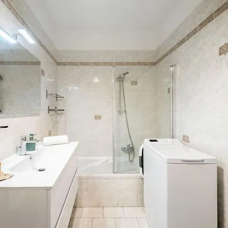 La Julia - Calme - Spacieux - Parking Prive - Climatisation Appartement