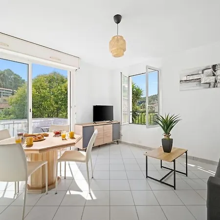 Appartement La Julia - Calme - Spacieux - Parking Prive - Climatisation *