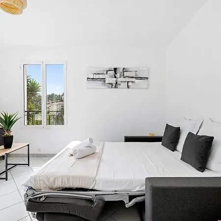 Julia Calme Spacieux - Parking Prive - Clim Apartman
